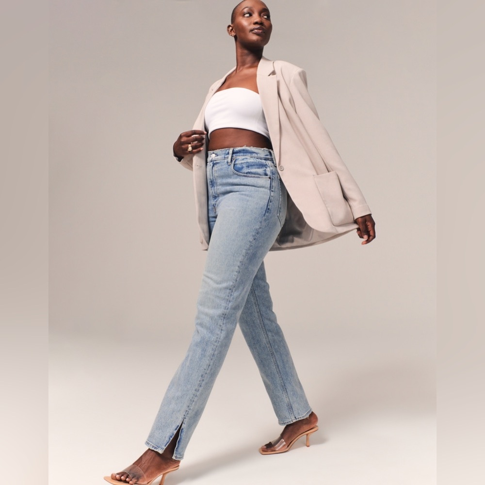 Abercrombie & Fitch Curve Love 90s Straight Leg Ultra High Rise Jeans Size 32